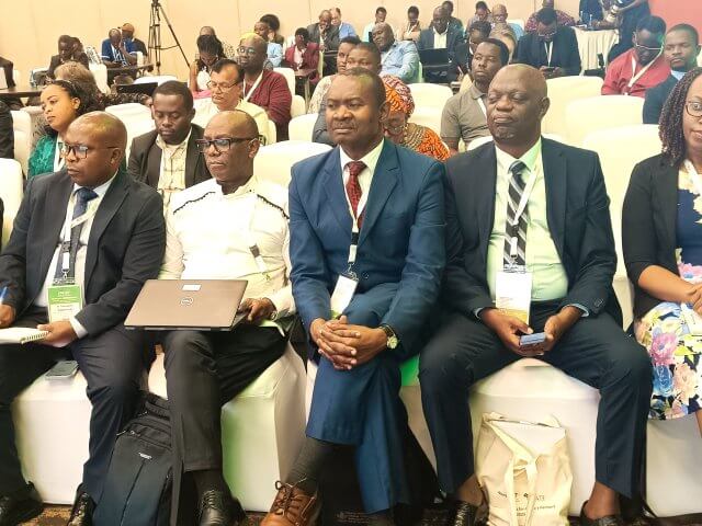 Dr. Bagabe (Front left) and RAB DG, Ndabamenye with CGIAR and ASARECA staff during the Dialogue